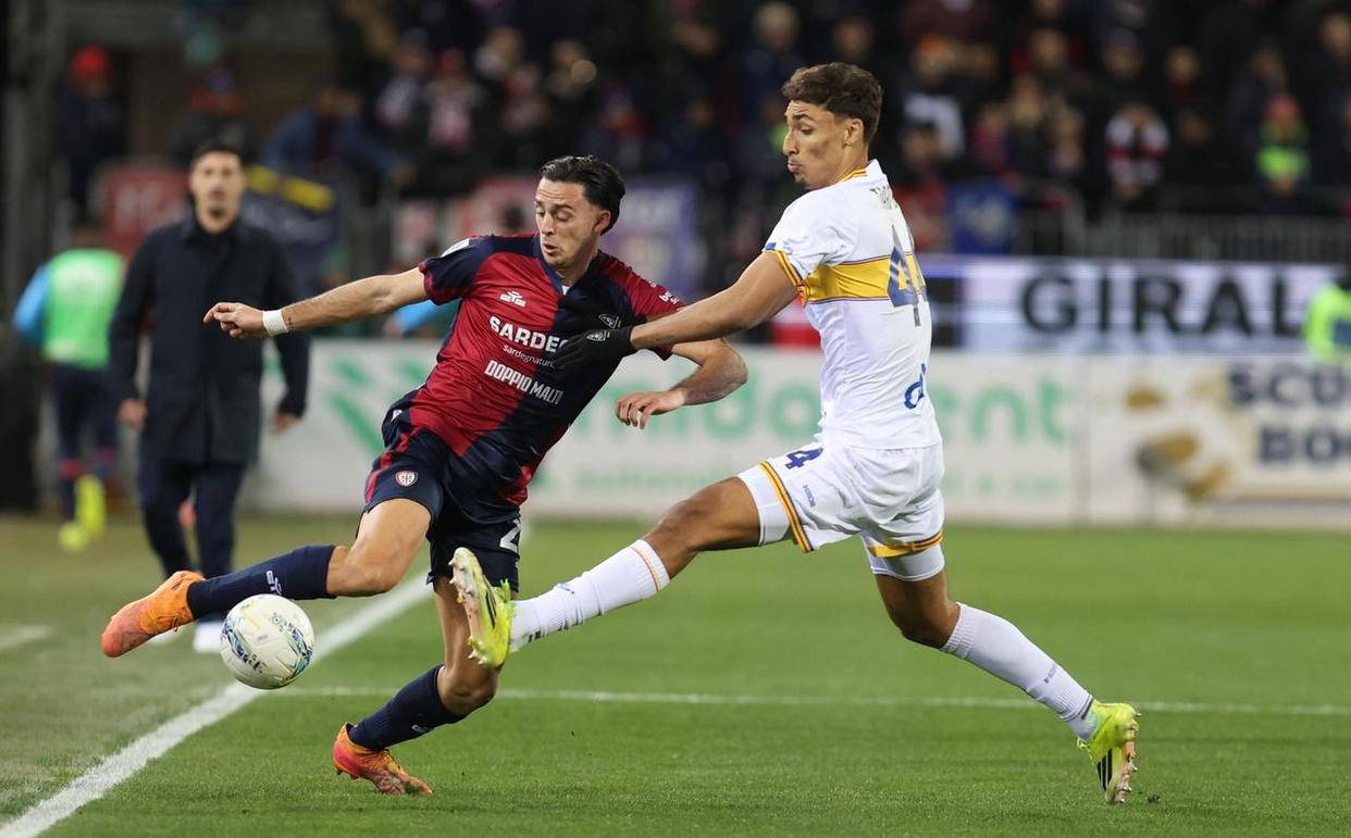 2-0逆转!26岁AC米兰旧将助攻莱切击败卡利亚里,意甲迎来两连胜