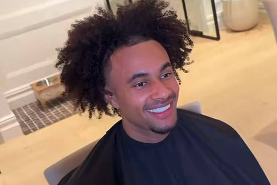 曼联又一人决定离队,冬窗被强留无缘世界杯!马兹拉维恢复训练可战维拉